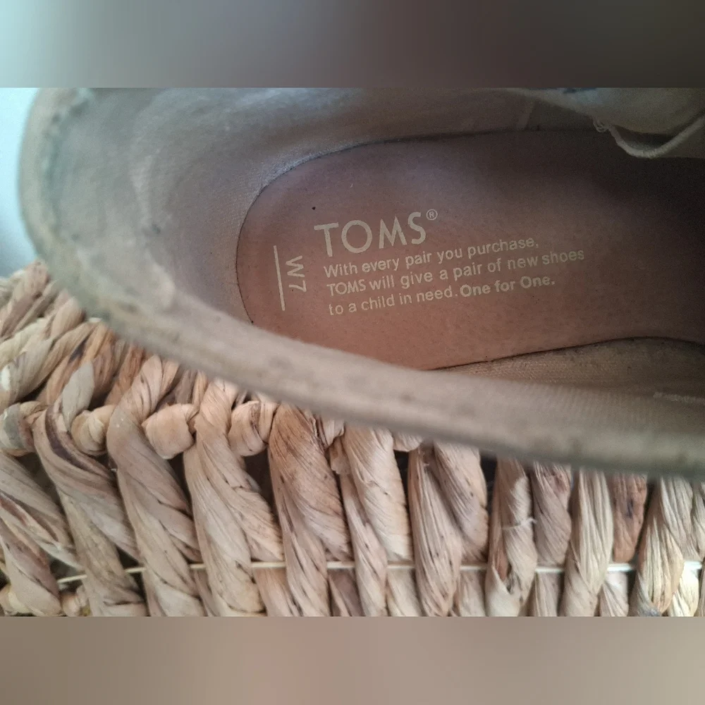 TOMS Sz W7 Neutral Linen Lace-Up Wedge Ankle Booties